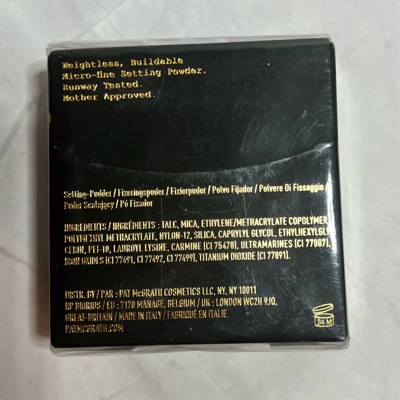 Pat McGrath Skin Fetish: Sublime Perfection Setting Powder; Light Medium 2 - Picture 4 of 6